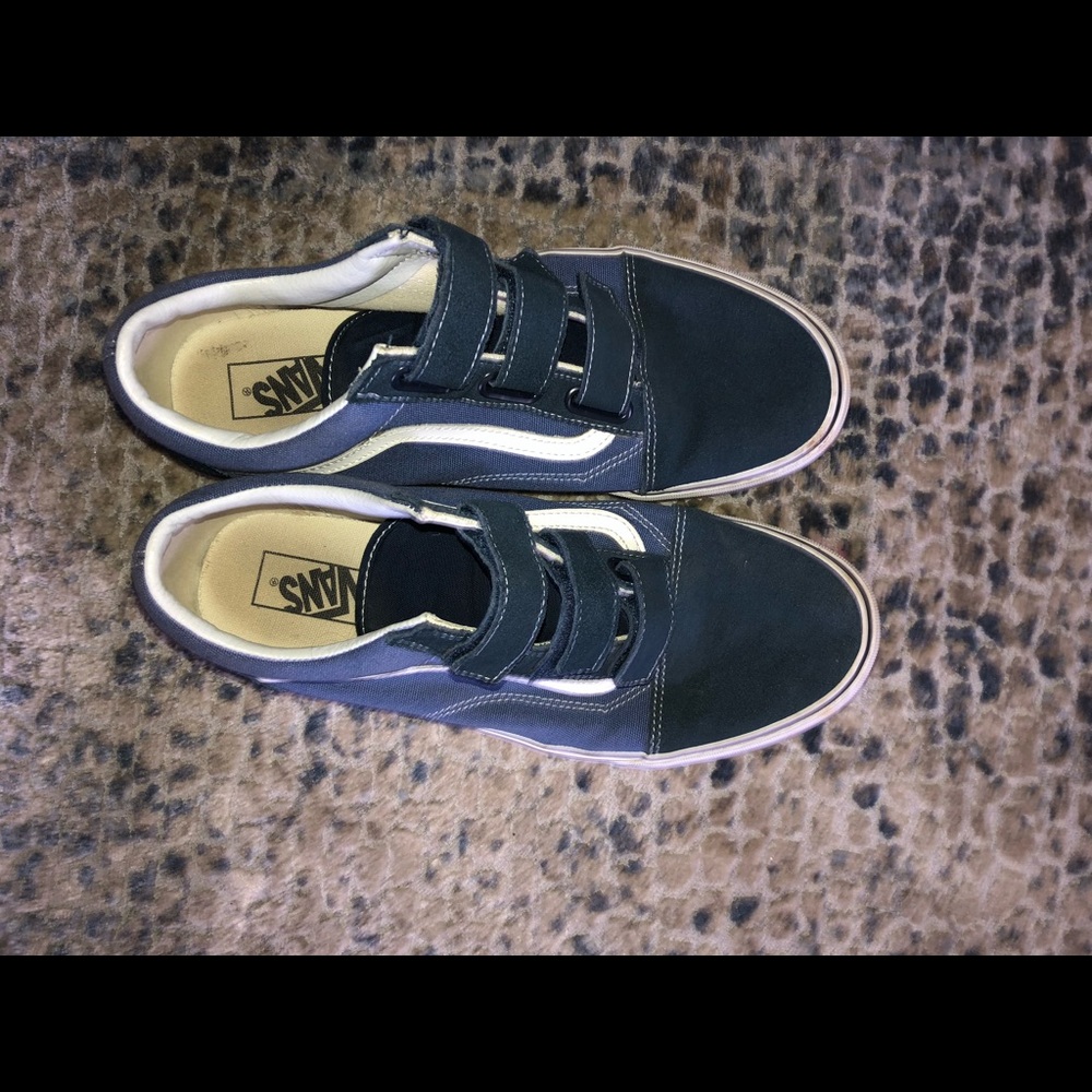 Vans - Picture 2 of 3